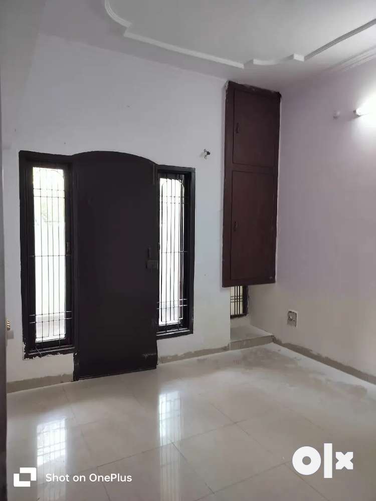 Independent Ground floor 2 BHK 4 rent in Eldeco Samriddhi gated Colony
