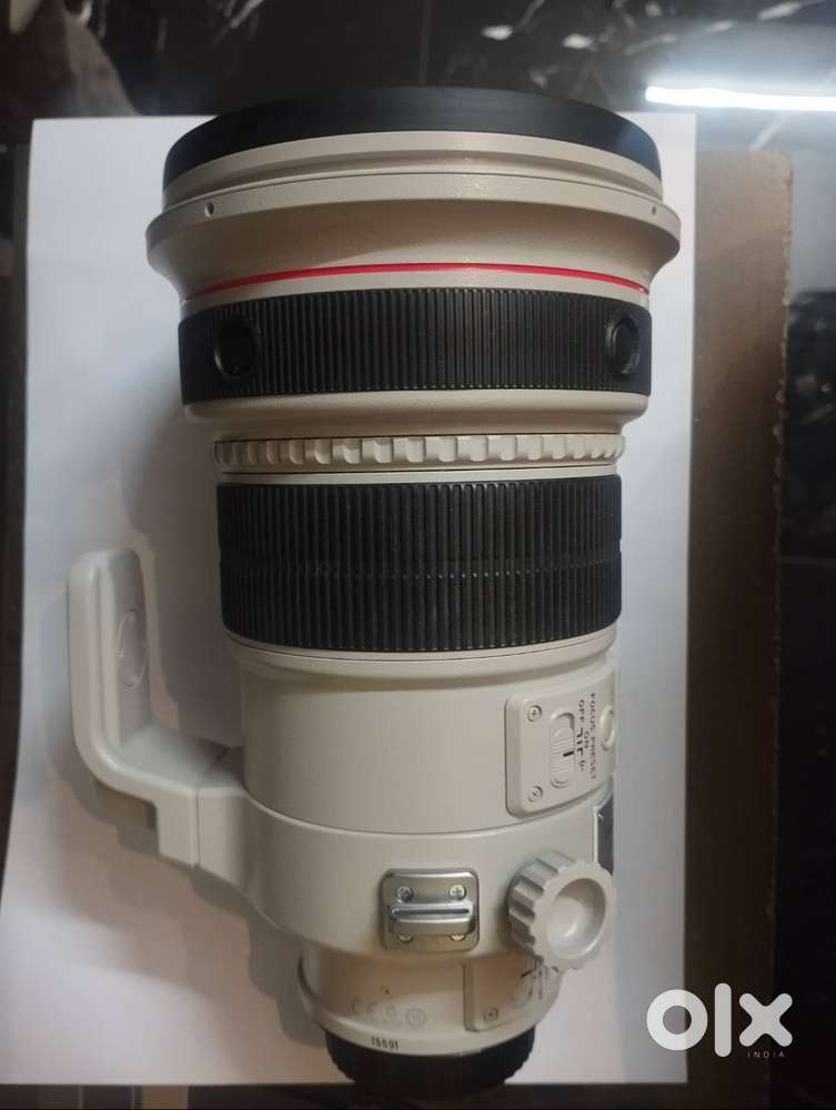 Canon EF 200mm 1:2 L IS USM