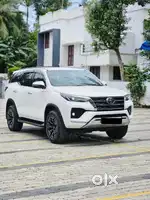 Toyota Fortuner 4X4 AT 2.8 Diesel, 2023, Diesel