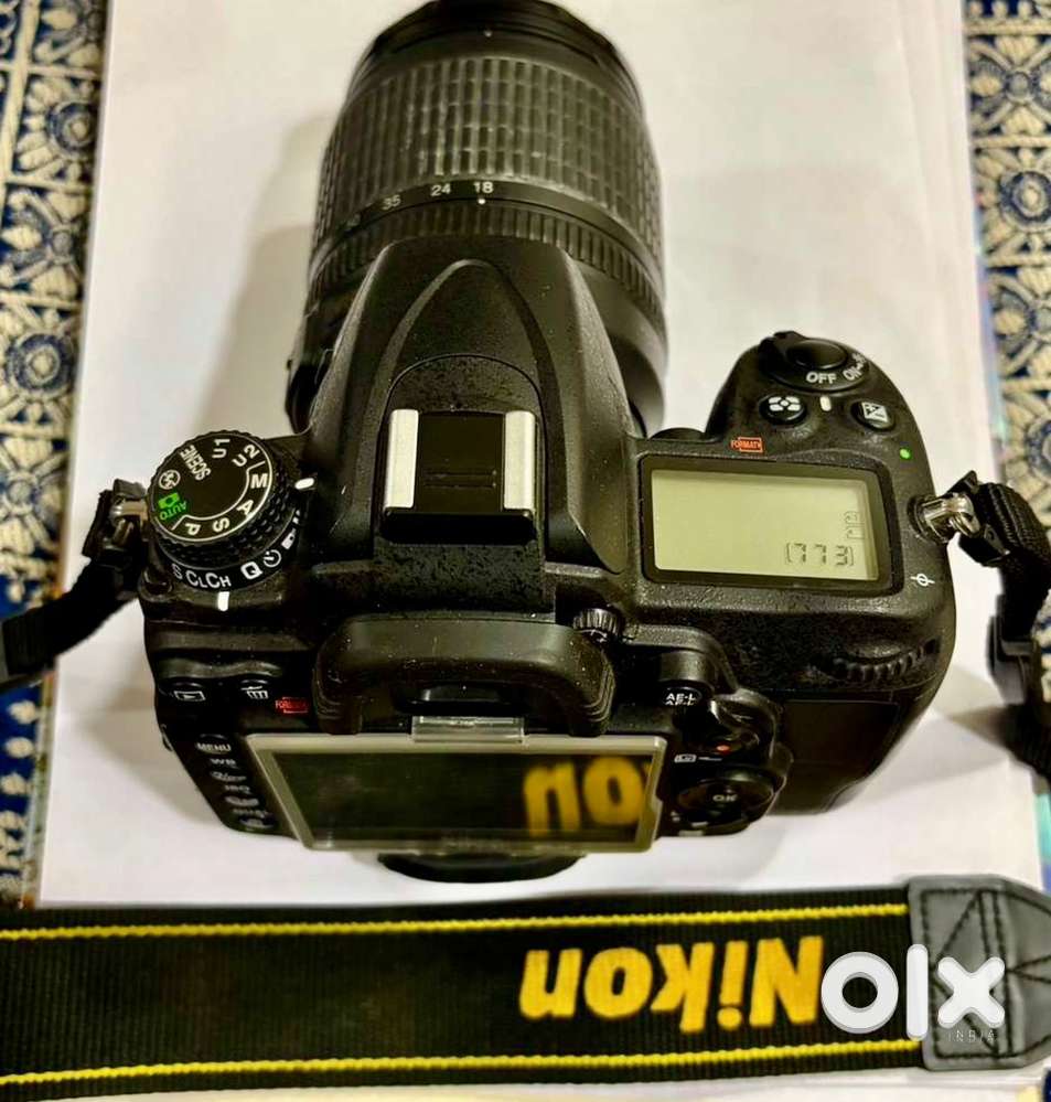 Nikon D 7000
