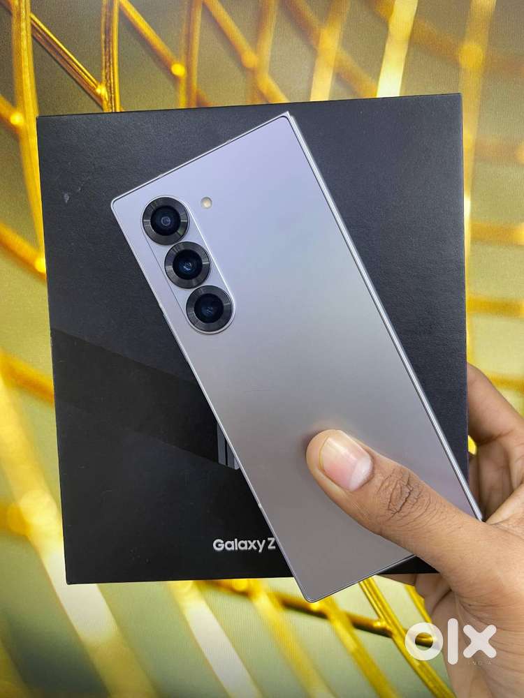 Galaxy Z Fold 6 12GB/512GB Silver Shadow Warranty Upto December 2025