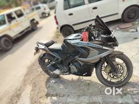Bajaj Pulsar RS200