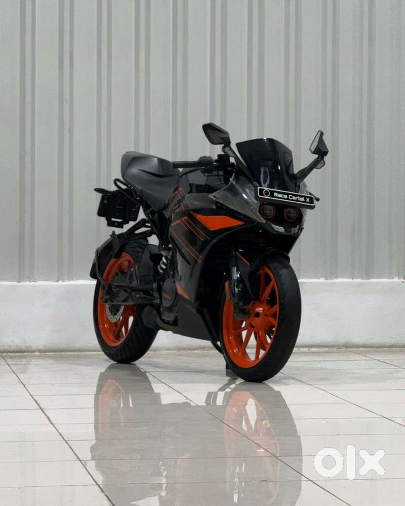 KTM RC200 - Dark Galvano
