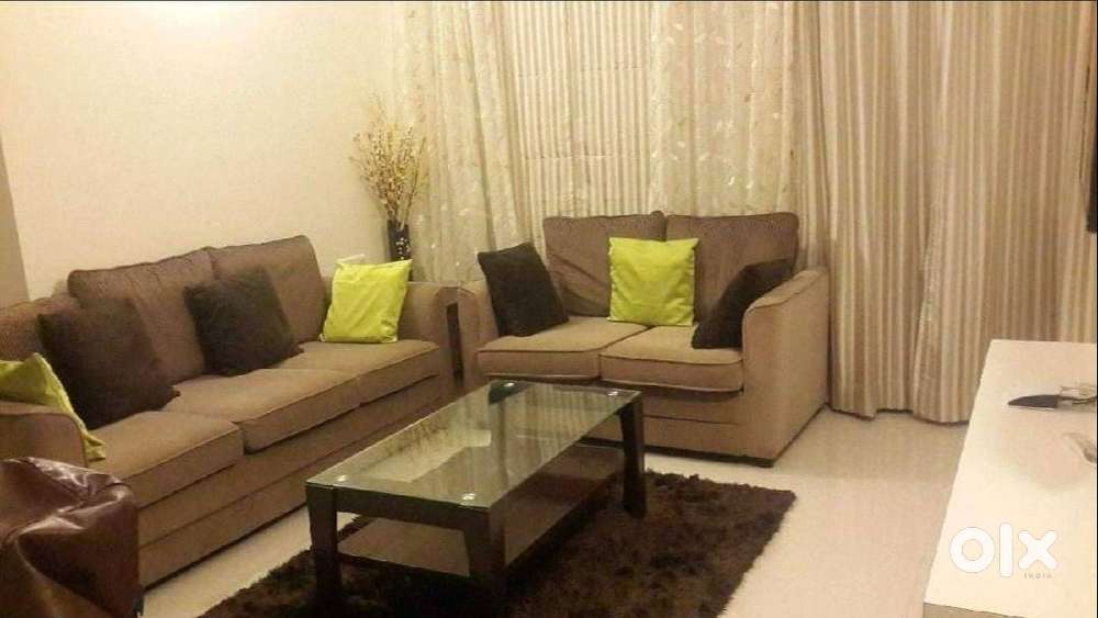 Fully Furnished Beautiful 2 BHK apartment available for rent