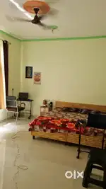 Single room set without kitchen available on rent