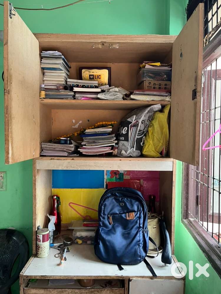 Computer Table for sale