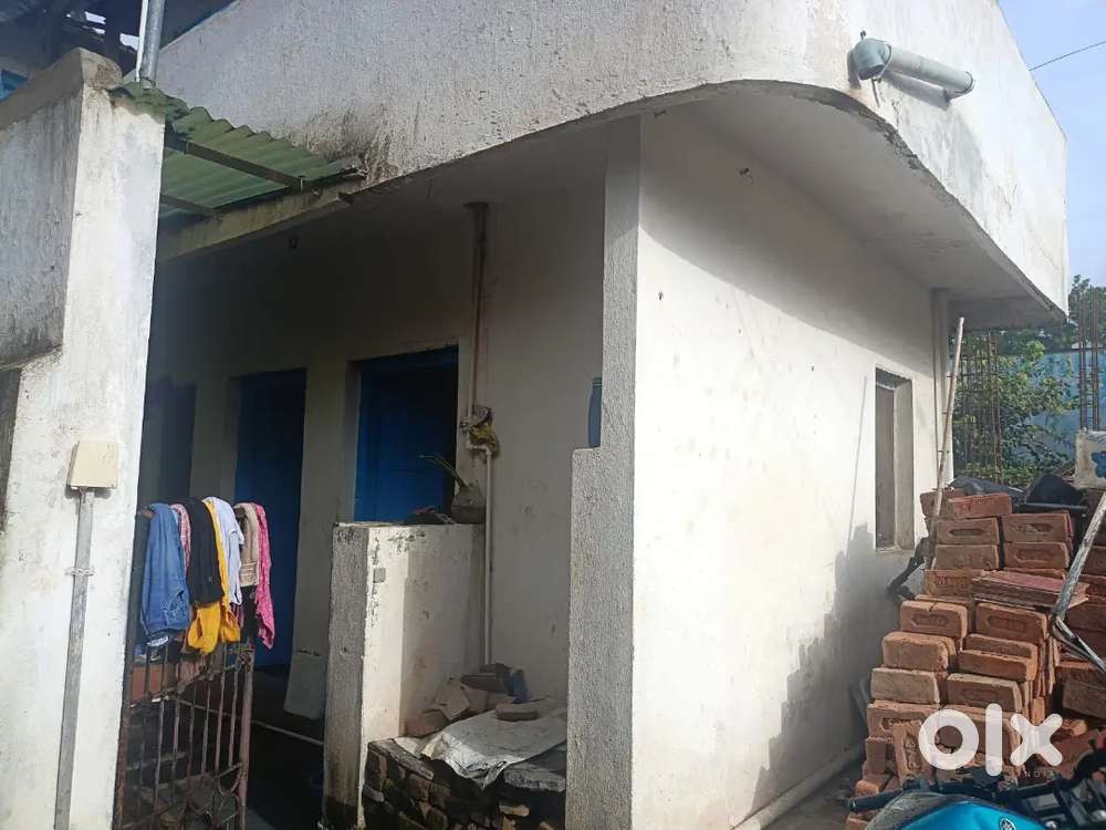 Old Home in prime location Gandhi Chowk Kumbar oni