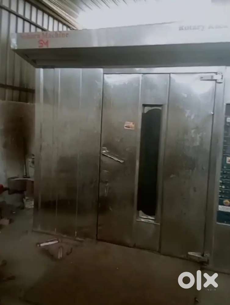 बेक़री का संपूर्ण सामान अच्छी कंडीशन में चालू हालत में बेचना है