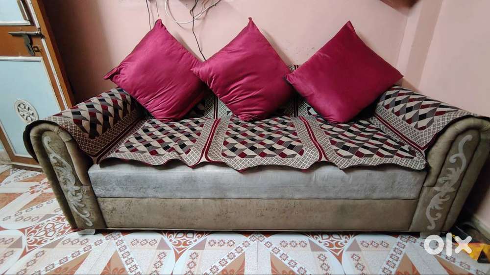 Large comfortable Sofa for sell