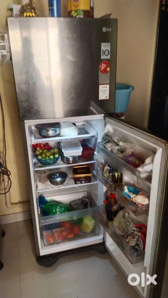 डबल डोअर Fridge विकने आहे (LG)