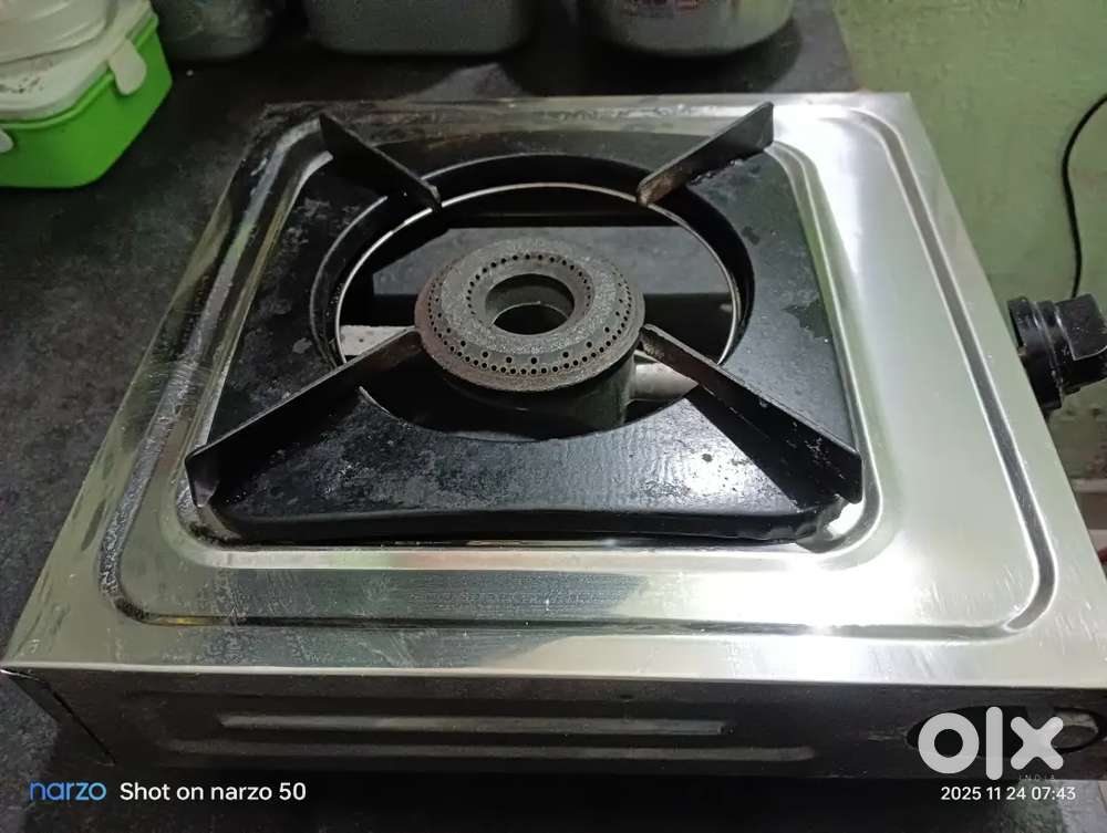Gas stove available for selling