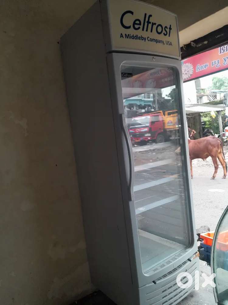 Display fridge 400 litre