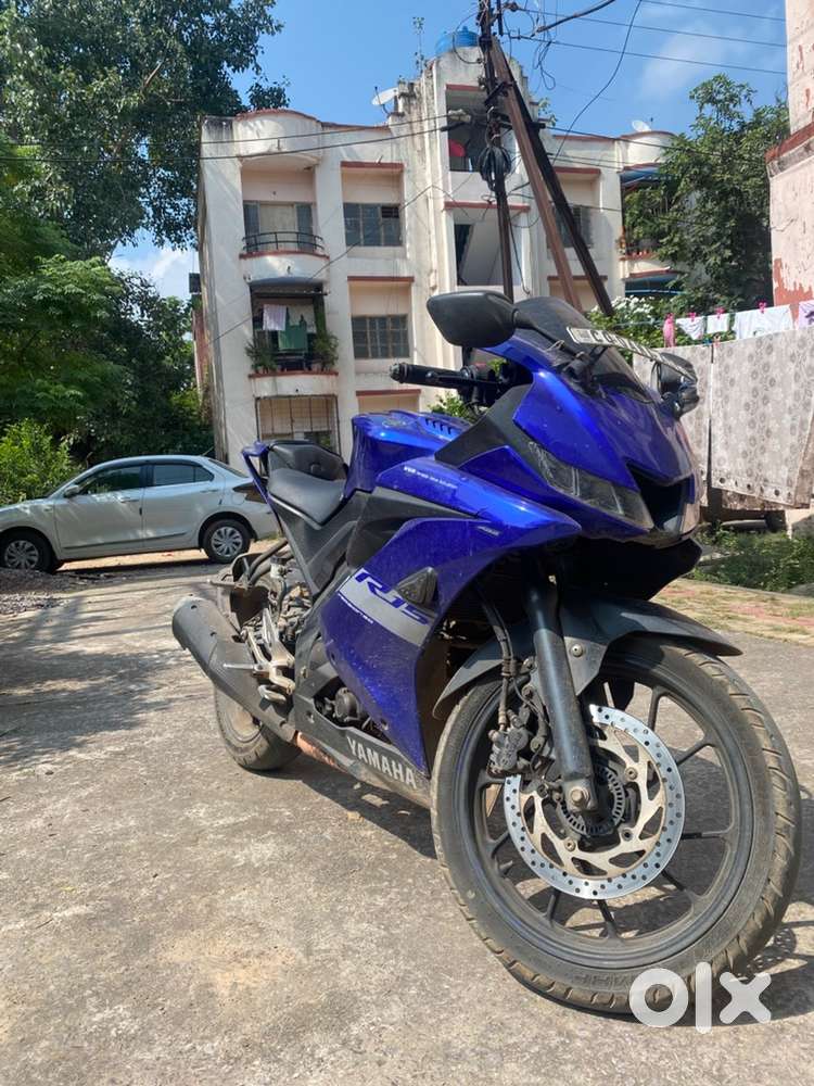 Yamaha R15 v3 bs6