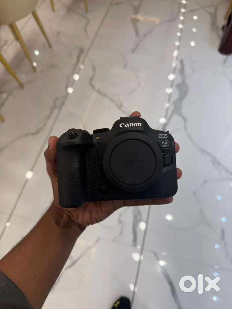 Canon r6 m2