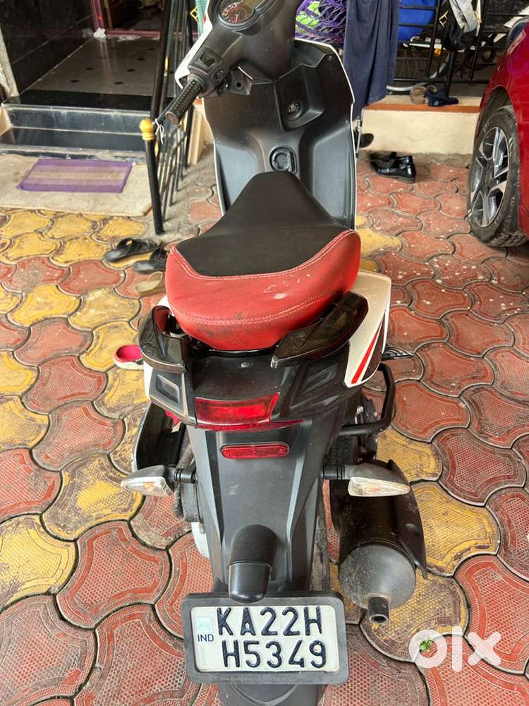 Showroom Maintenance Aprilia SR 160