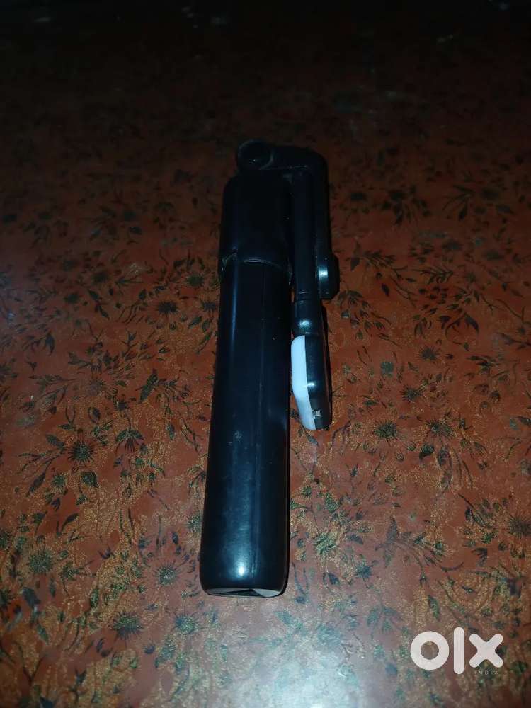 multifunctional selfie stick