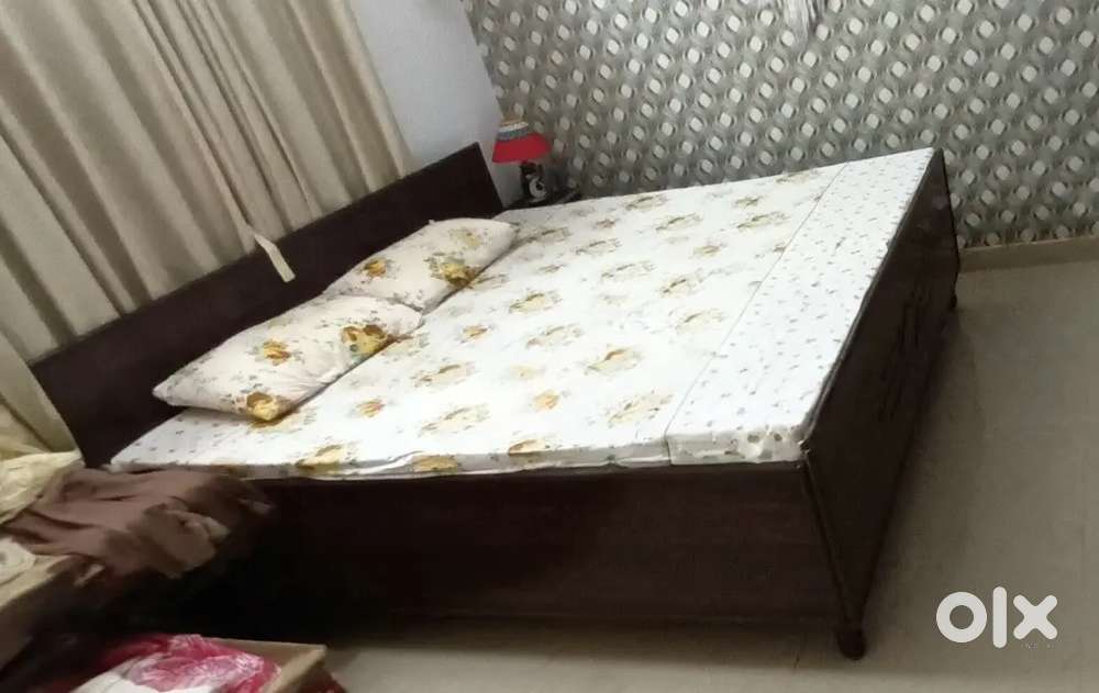 Selling One King Size box one Quen size bed and one study table