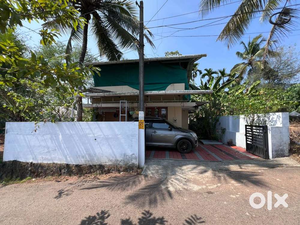 House for sale in Chottanikkara