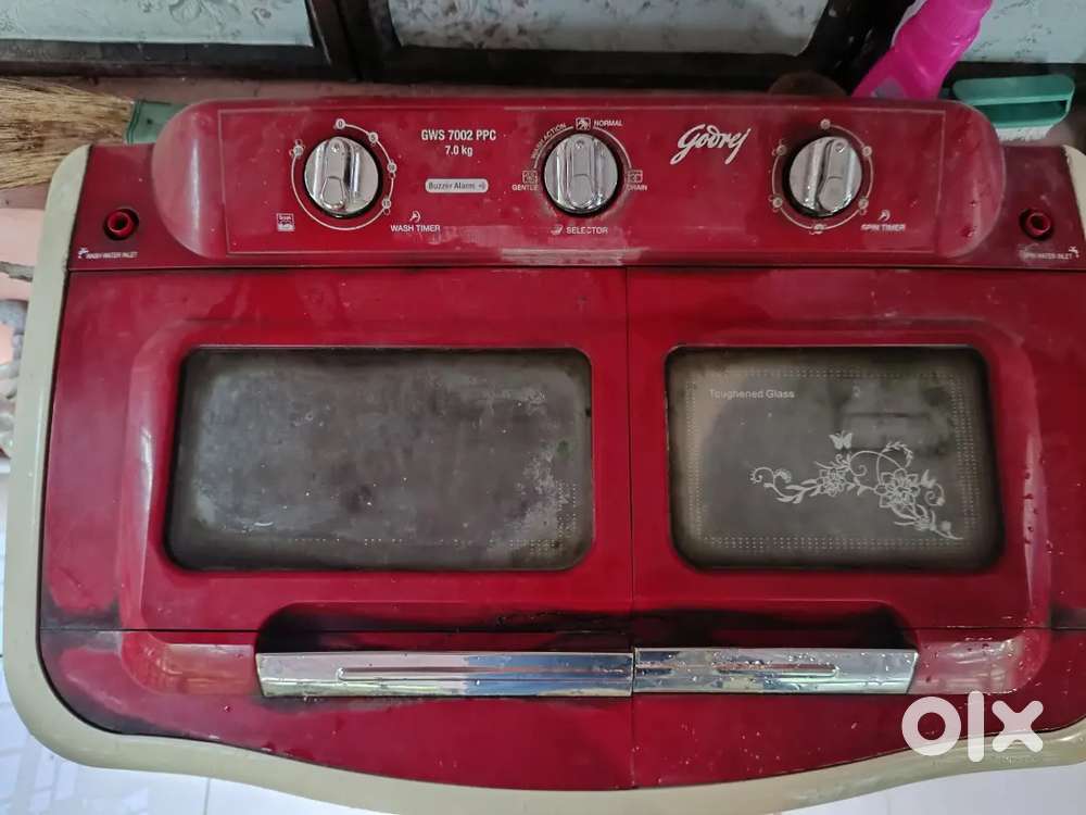 Semiautomatic washing machine godrej