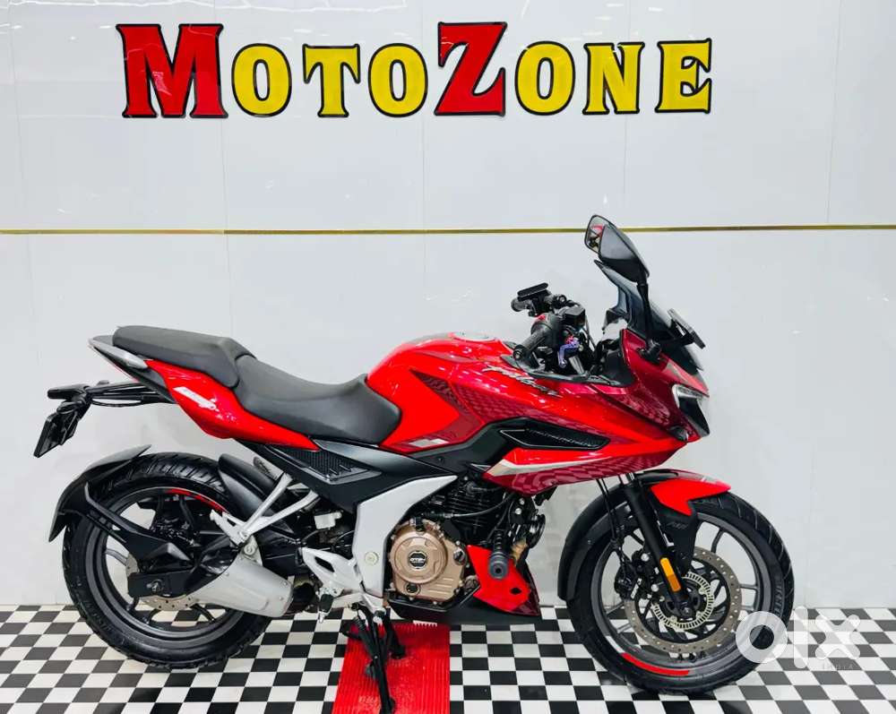 BAJAJ PULSAR F250CC WITH ABS BRAKE 2022 MODEL