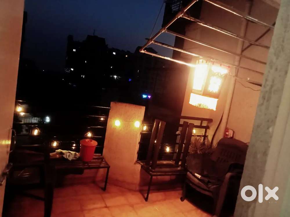 1bhk available for 1 bachelor male(all furniture and wifi gym pool)etc