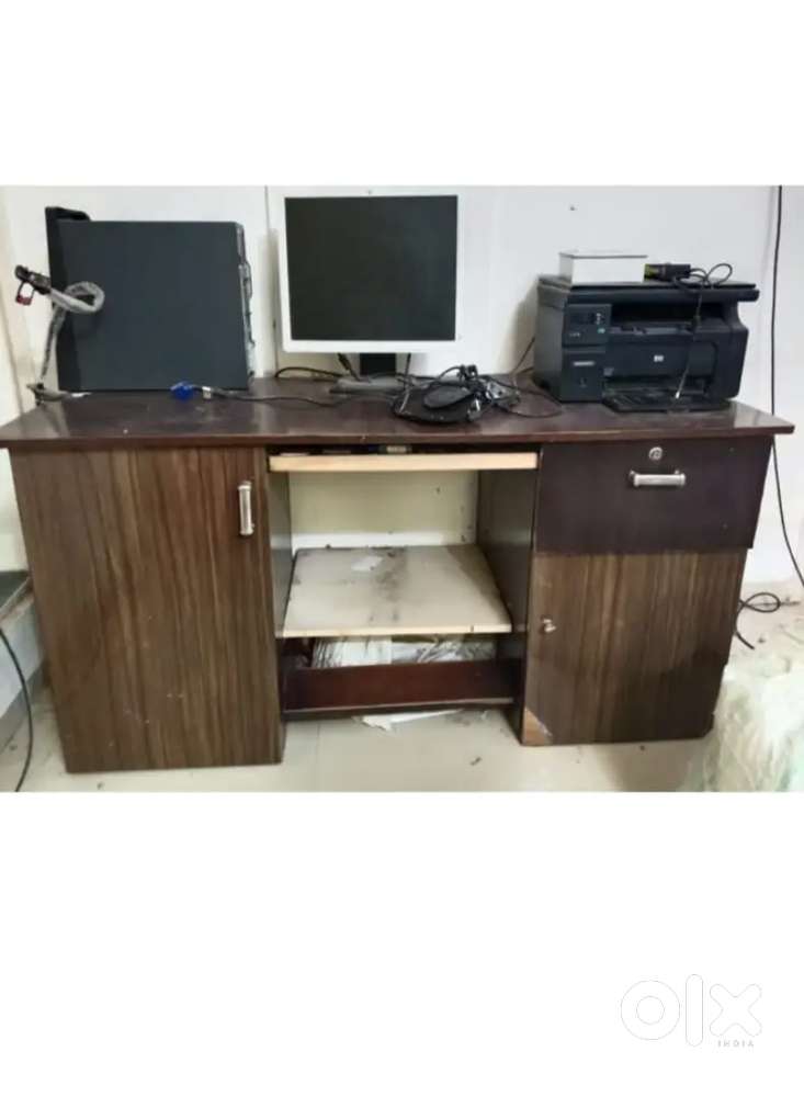 Good Quality Office Table