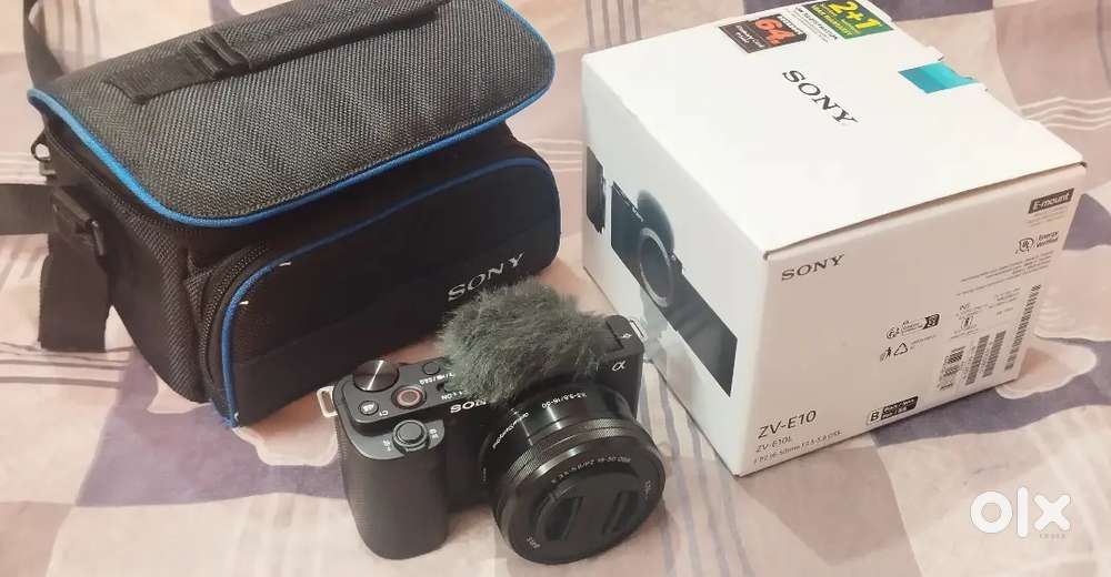 SONY ZV-E10L mirrorless camera with 16-50mm Power zoom lens