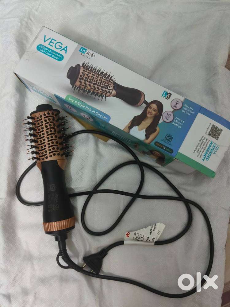 VEGA LitStyle L3 Volumizer Hair Dryer Brush All in 1 Compact Blow Drye