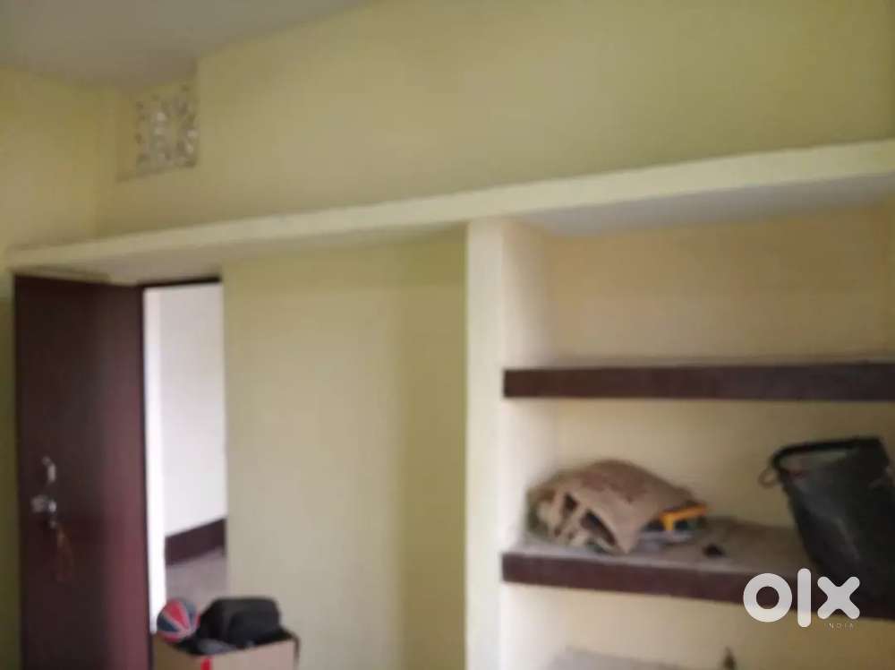 1 room Bdasa 1 Holl bathroom pani free family safety