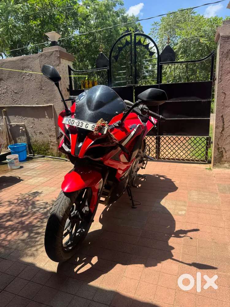 Pulsar200 rs.Nice condition with no colour  damage. No broken pannel.