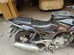Bajaj pulser 220f well maintained for sale