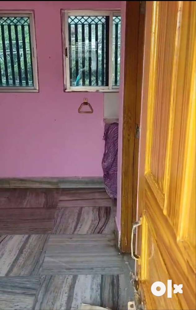1 BHK in Chhend Colony Available