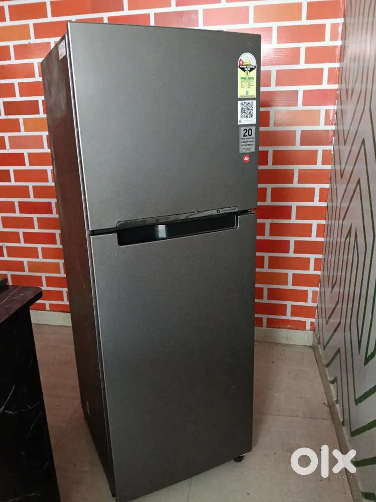 236 liter refrigerator 4month old