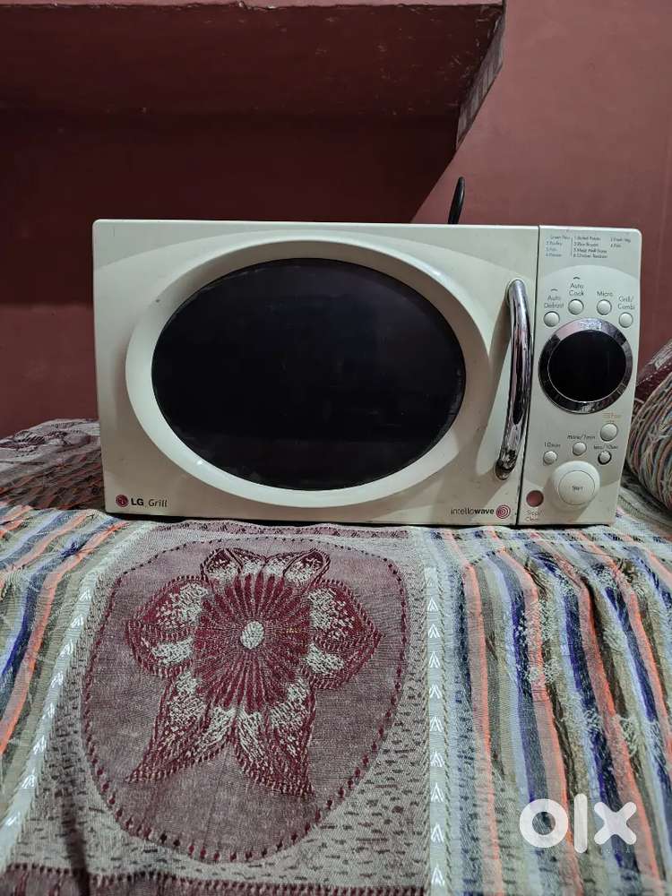 Microwave Oven