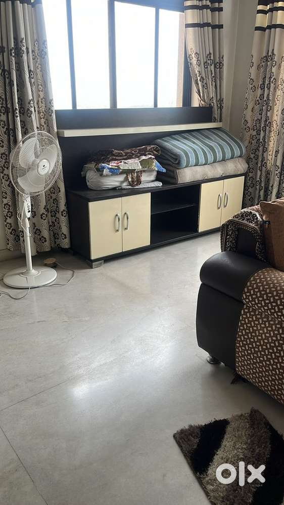 Dressingtable,tvcabinut