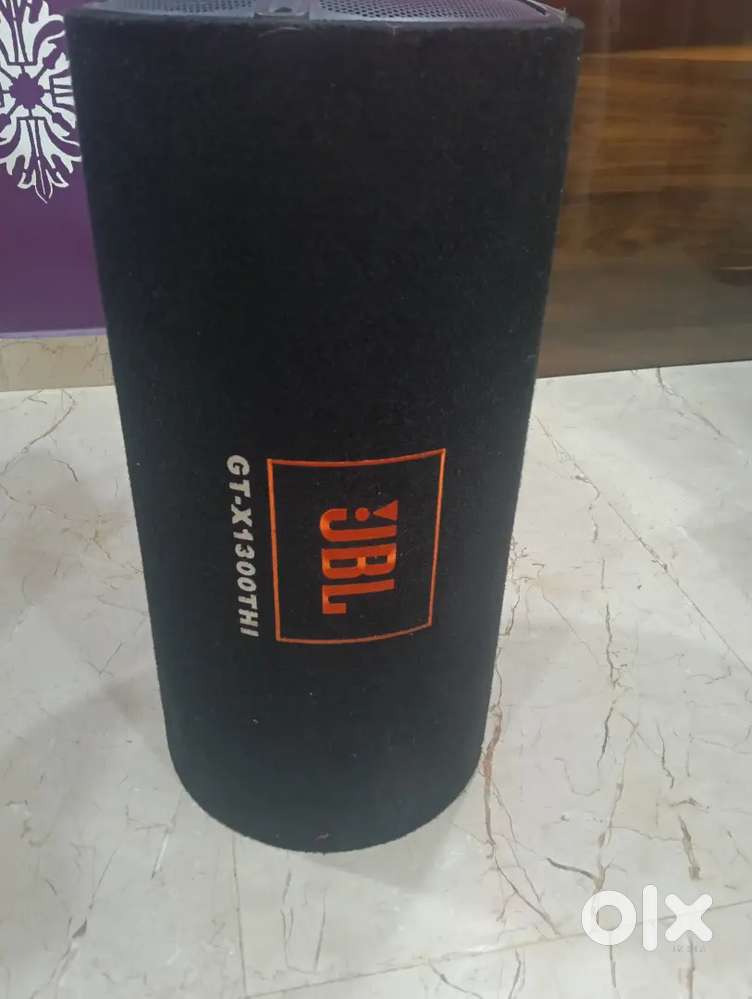 JBL base tube GT-X1300THI