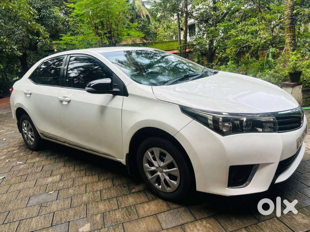Toyota Corolla Altis J, 2015, Diesel