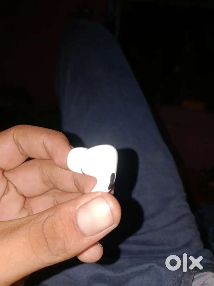 Earbuds and