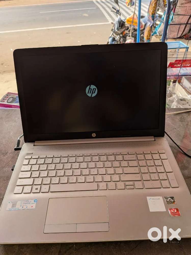 HP Laptop Ryzen 3 Radeon graphics amd