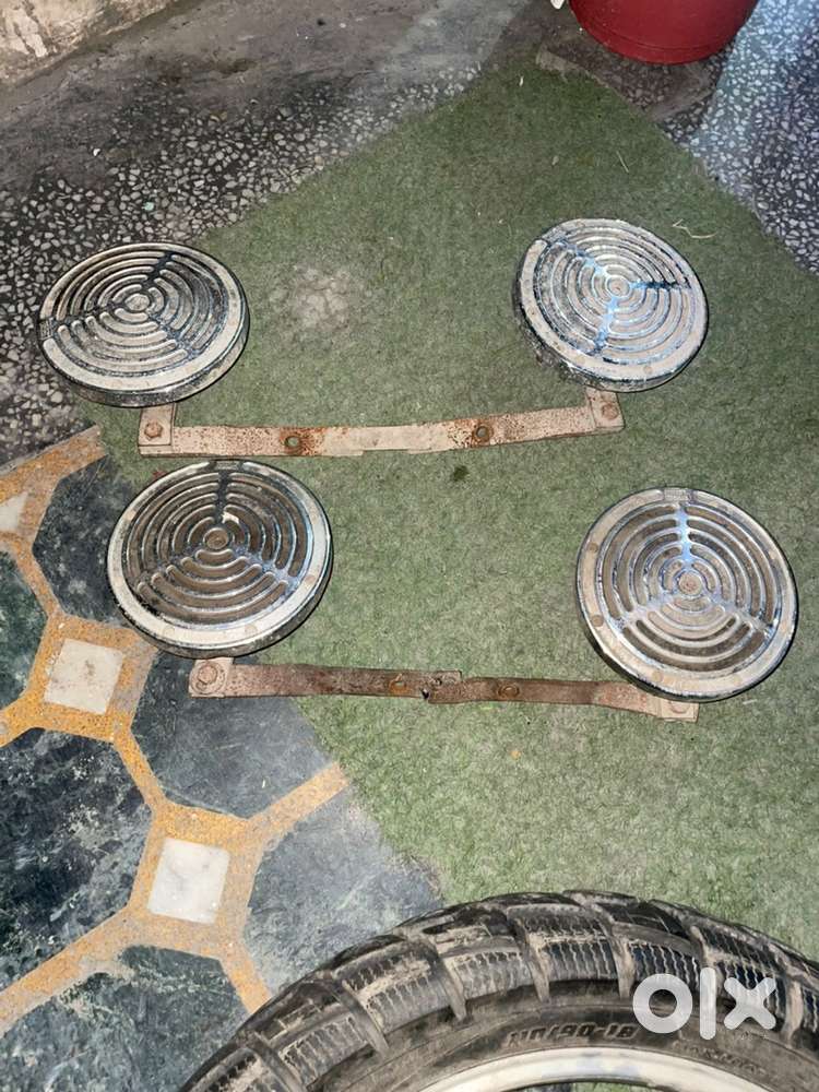 4 roots horn