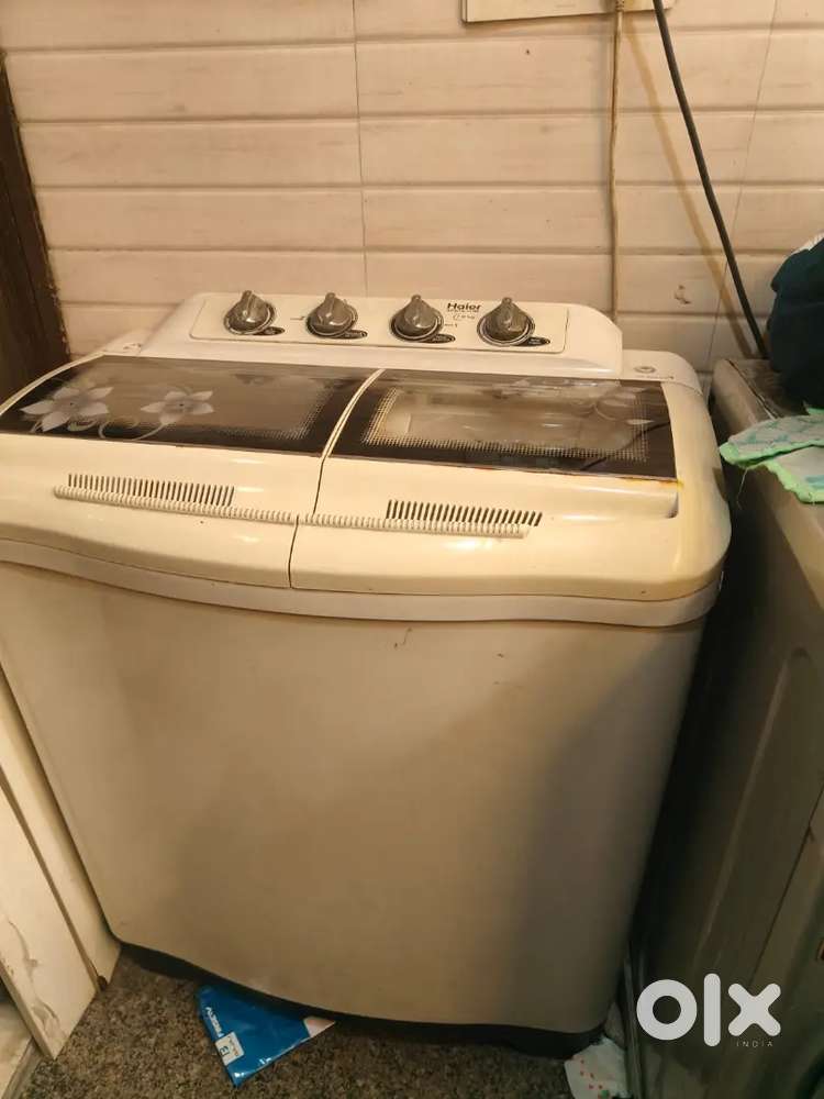 Haier semi automatic washing machine 7.6 kg