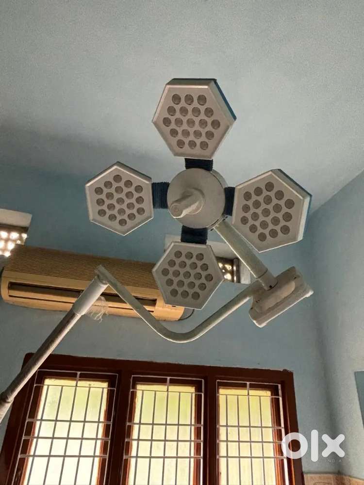 2 OPERATION THEATRE LIGHTs