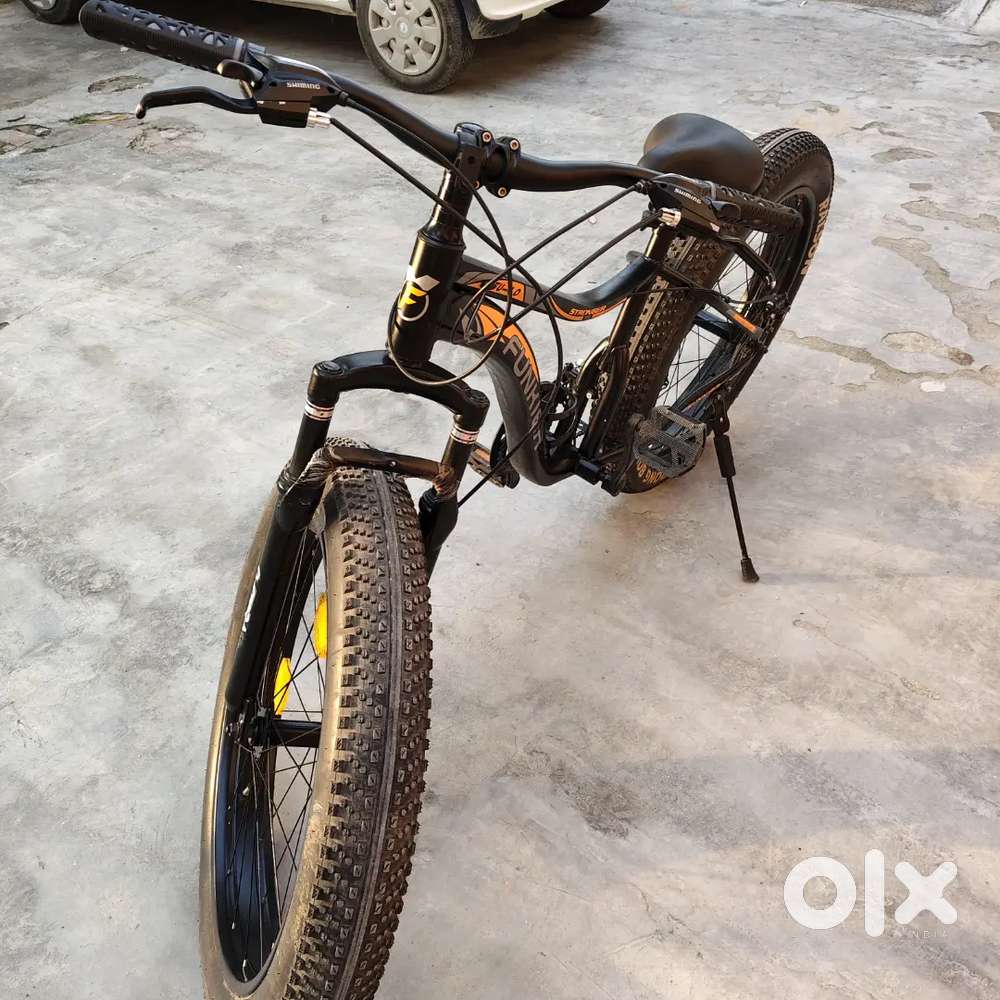 Selling 2 months old gear cycle