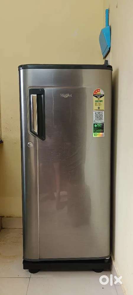 Whirlpool fridge - single door
