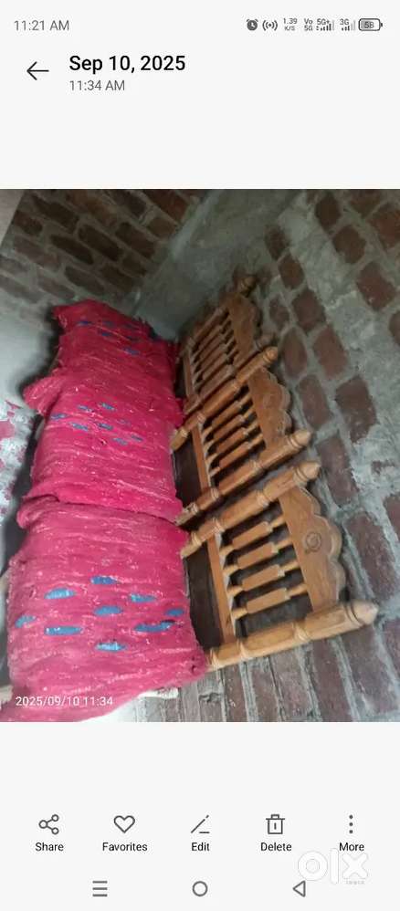 Sagaun wooden Dininig table and four chair