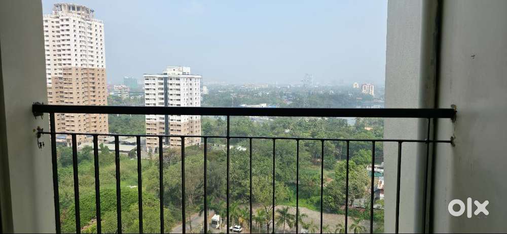 Ready to move 1 bhk apartment for sale in Vyttila