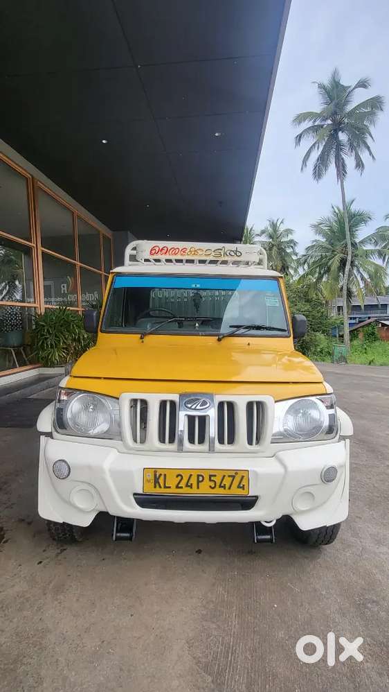 Bolero pick up  very low kilometer