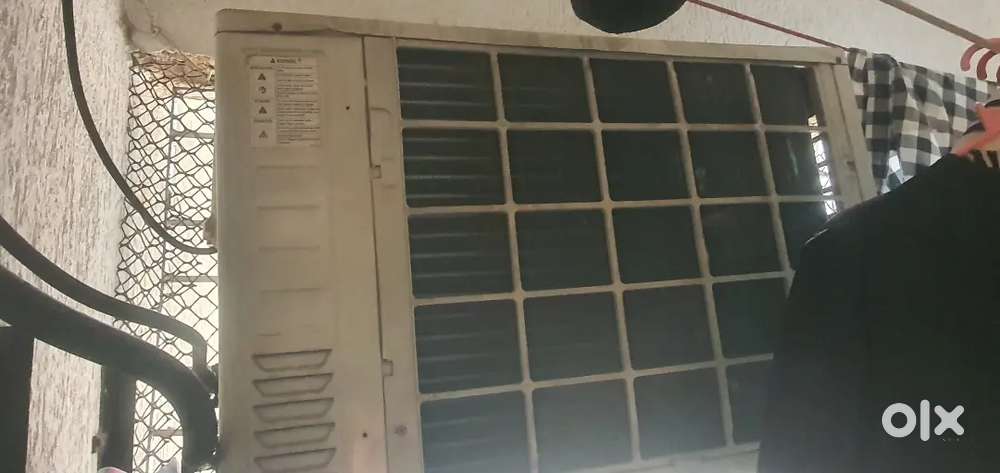 LG ac dual inverter 1.5 ton 3 star