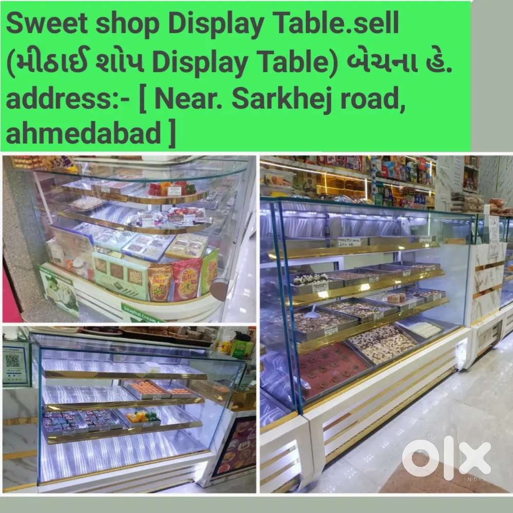 3 Display Table sell. Tip top condition.