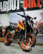 KTM DUKE 390